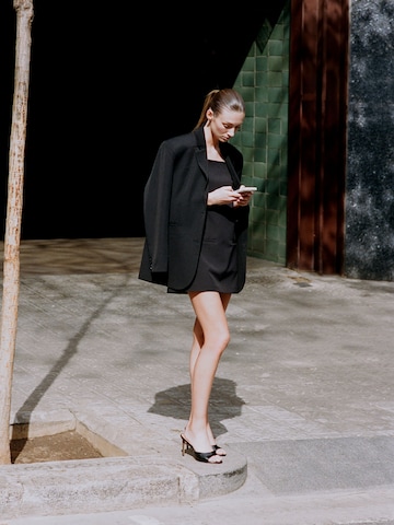 Classic Short Black Dress Look