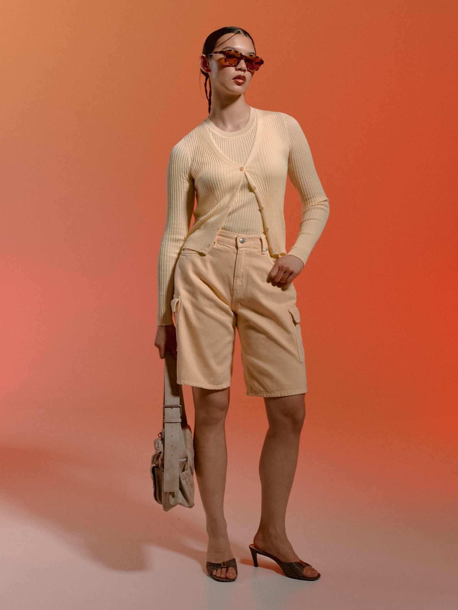 Anna C. - Full Butter Yellow Look