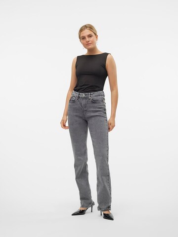 VERO MODA Bootcut Kavbojke 'Tessa' | siva barva