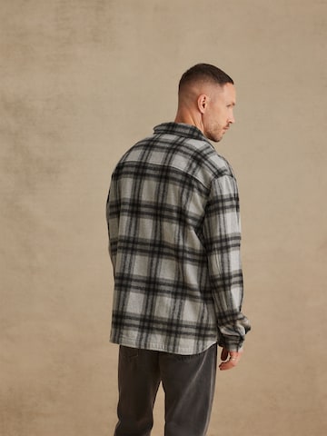 DAN FOX APPAREL - Chaqueta de entretiempo 'Benjamin' en gris