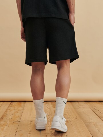 Regular Pantaloni 'Moritz' de la DAN FOX APPAREL pe negru
