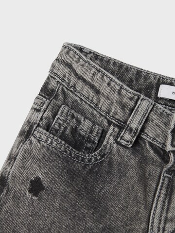 NAME IT Loosefit Jeans 'NMFBella' i grå