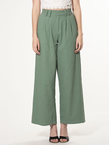 Wide leg Pantaloni con pieghe di Influencer in verde: frontale