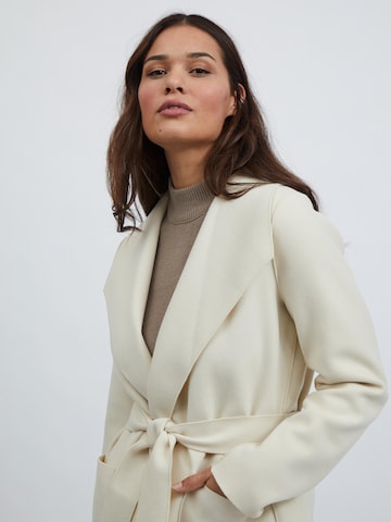 VILA Between-Seasons Coat 'VIJuice' in Beige