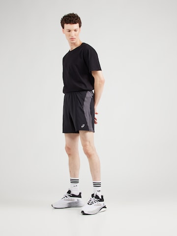 ASICS Regular Sportshorts 'Road' in Schwarz