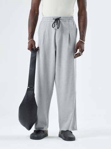 VAMOS CLO Wide leg Pleat-front trousers 'CLEVALEND ' in Grey