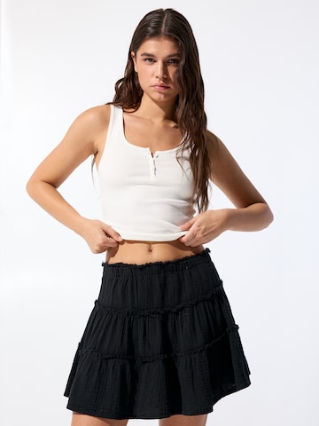 Jupe Pull&Bear en noir : devant