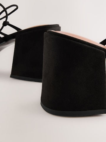 Next Pántos szandál 'Forever Comfort®' - fekete