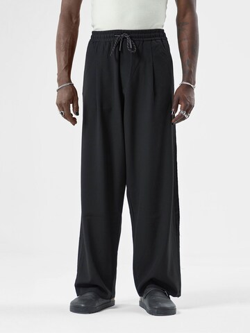 VAMOS CLO Wide leg Pleat-front trousers 'CLEVALEND' in Black: front