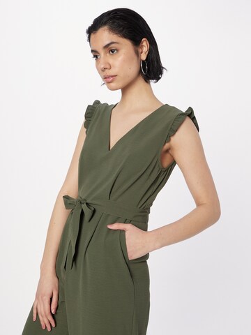 Tuta jumpsuit 'Ines' di ABOUT YOU in verde
