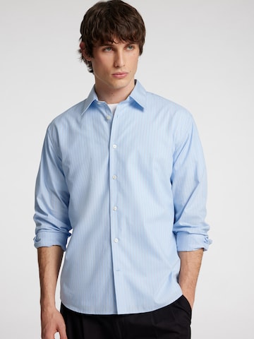 Regular fit Camicia 'SLHRLXBEN' di SELECTED HOMME in blu: frontale