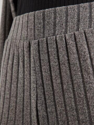 ONLY Wide leg Trousers 'ONLAnna' in Grey