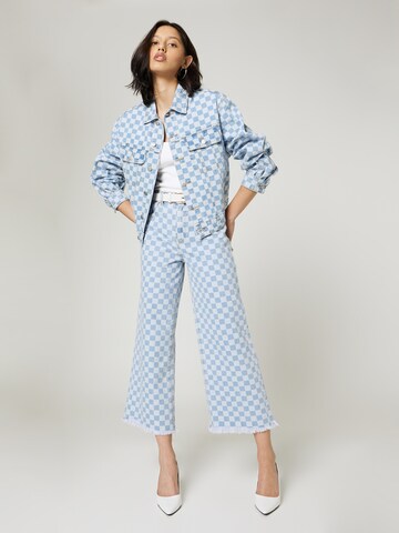 florence by mills exclusive for ABOUT YOUWide Leg/ Široke nogavice Traperice 'Justin Terry' - plava boja