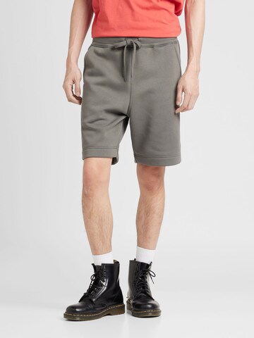 G-STAR Loosefit Nadrág 'Premium Core' - szürke: elől