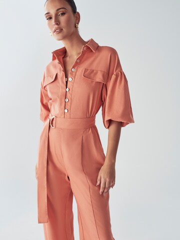 Tuta jumpsuit 'BRAELYN' di Willa in arancione