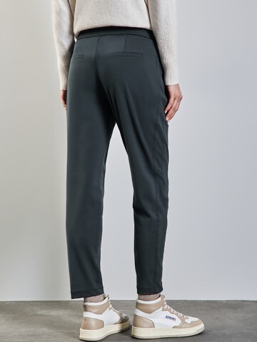 STREET ONE Loose fit Chino Pants 'Bonny' in Green
