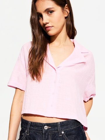 Bershka Blouse in Roze: voorkant