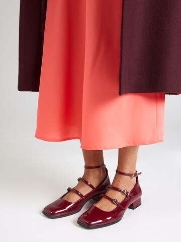 VILA Skirt 'VIEllette' in Red