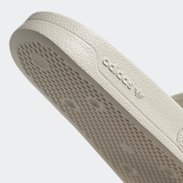 Slipper 'Adilette' di ADIDAS ORIGINALS in bianco