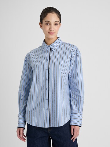 Guido Maria Kretschmer Women Blouse 'Drew' in Blue: front