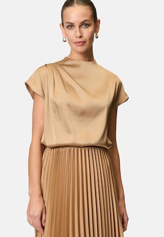 zero Blouse in Beige: voorkant