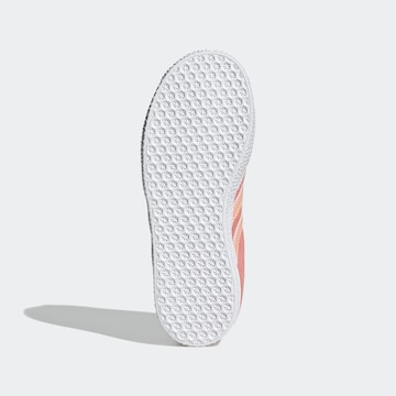 ADIDAS ORIGINALS - Zapatillas deportivas 'Gazelle' en rosa