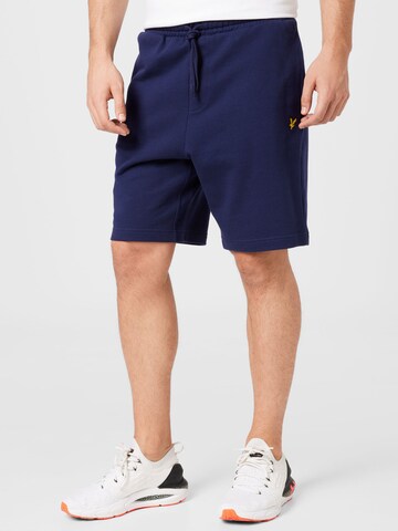 Lyle & Scott Regular Shorts in Blau: Vorderseite