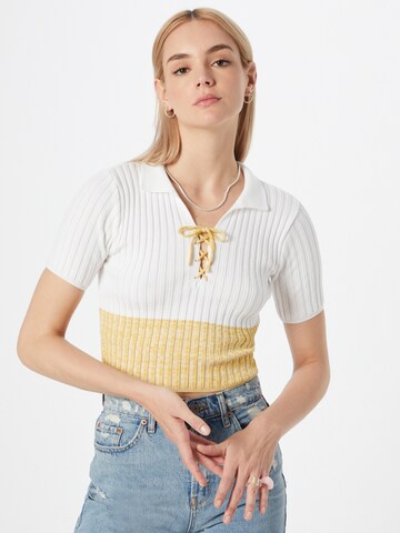 BDG Urban Outfitters Sveter - Žltá: predná strana