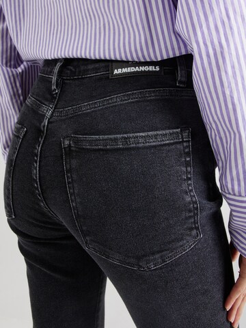 Coupe slim Jean 'LEJAANI' ARMEDANGELS en noir