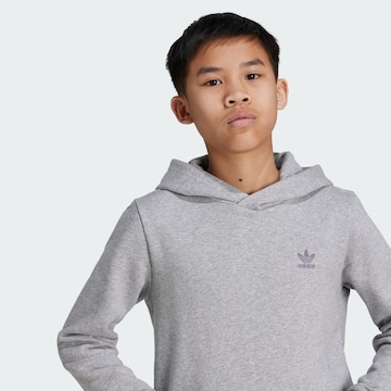 Sweat 'Essential' ADIDAS ORIGINALS en gris