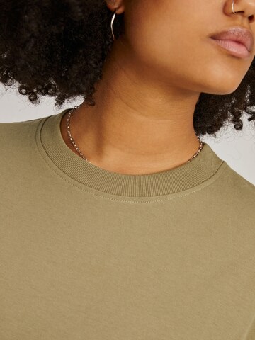 A LOT LESS - Vestido 'Izzie' en verde