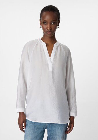 comma casual identity Blus i vit: framsida