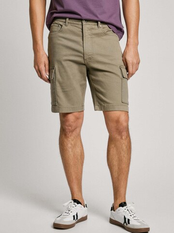Pepe Jeans Regular Shorts 'Gymdigo' in Grün: Vorderseite