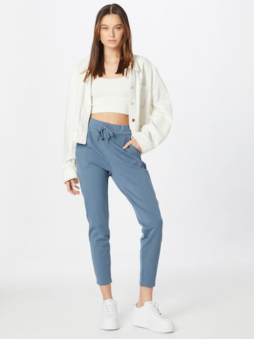 VERO MODA Ozke Hlače z naborki 'VMEva' | modra barva
