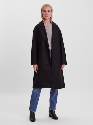 VERO MODA Välikausitakki 'Fortune' värissä musta