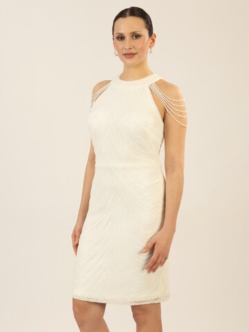 APART Cocktail Dress in White: front