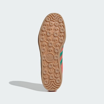 ADIDAS ORIGINALS Sneaker low 'Gazelle' i rød