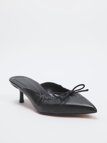 Zoccoletto di Trendyol in nero: frontale