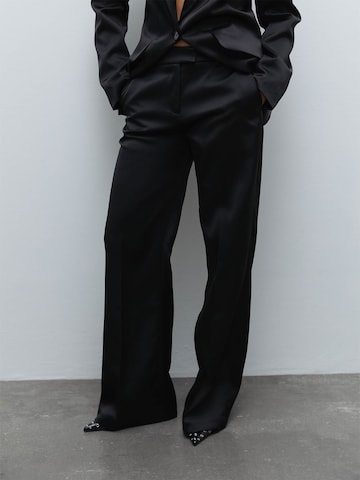 Flared Pantaloni con piega frontale di Fleur by Kaviar Gauche in nero: frontale