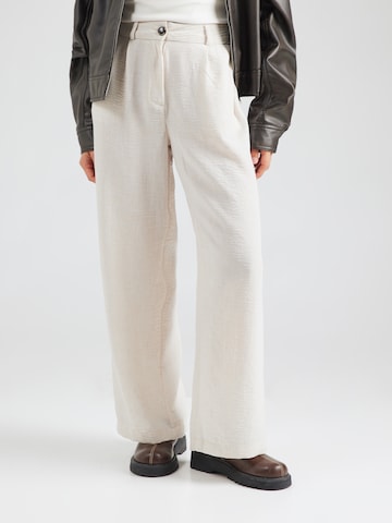 Loosefit Pantalon à pince 'JDYBRUCE' JDY en gris : devant