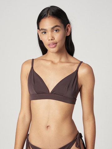 A LOT LESS Triangle Bikini Top 'Jara' in Brown: front