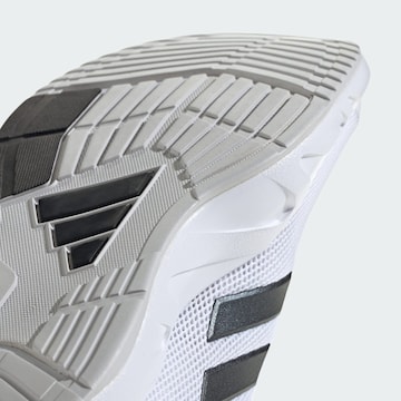 ADIDAS PERFORMANCESportske cipele 'Amplimove' - bijela boja