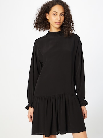 Robe-chemise NA-KD en noir : devant