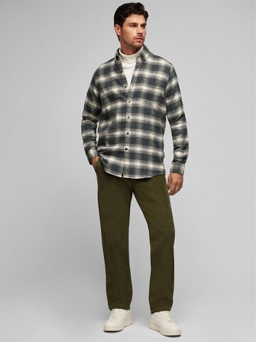 Coupe regular Chemise HECHTER PARIS en gris
