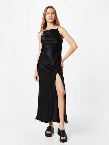 Rochie de seară de la Abercrombie & Fitch pe negru: față