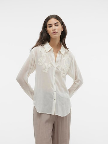 VERO MODA Bluzka w kolorze beżowy: przód