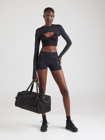 ICANIWILL Skinny Sportshorts 'Ignite' in Schwarz