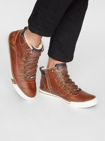 MUSTANG Sneaker high i brun
