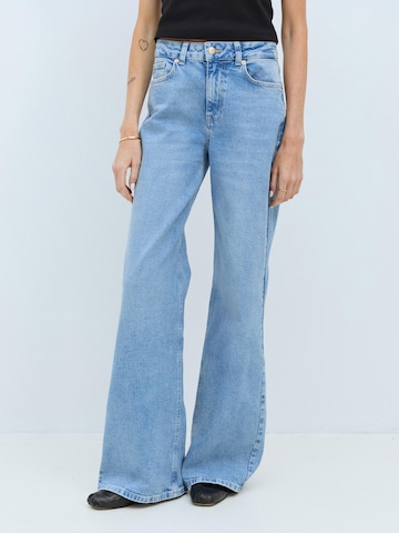 Cie Cie Baggy Jeans in Blau: Vorderseite
