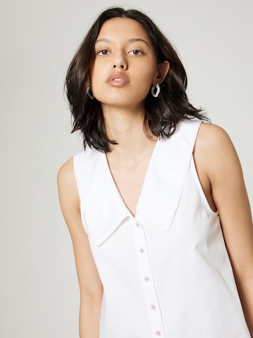 florence by mills exclusive for ABOUT YOU Blousejurk 'Farmers Market' in Wit